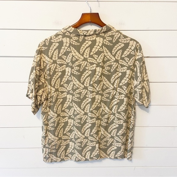 Beachgold~Anthropologie | Shania Buttondown Top Size Large - Picture 3 of 9